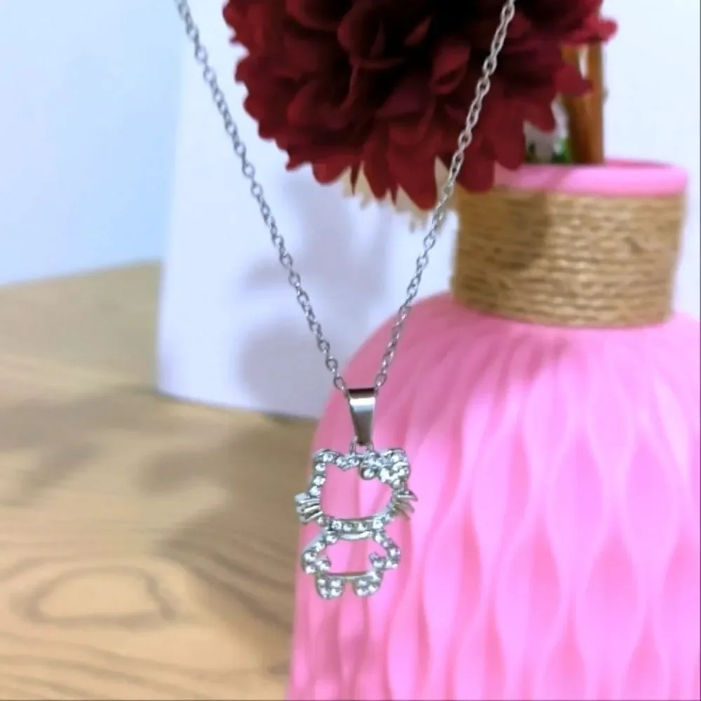 Elegant kitty charm necklace For Adults And Kids